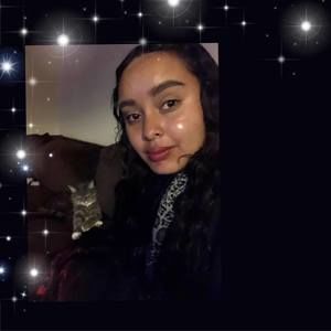 Meet your Posher, Alicia